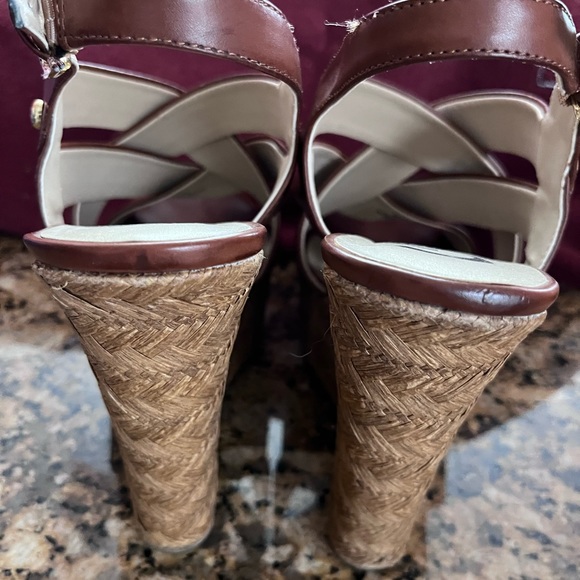 Guess wedge sandals - Picture 4 of 5